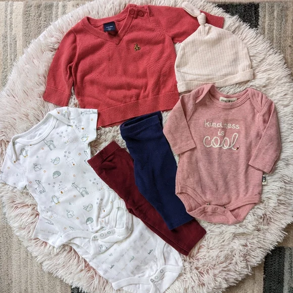 7-Piece Bundle Rabbit Bear, Gap, Cloud Island & More Infant 0-3m & 3-6m - Picture 1 of 7